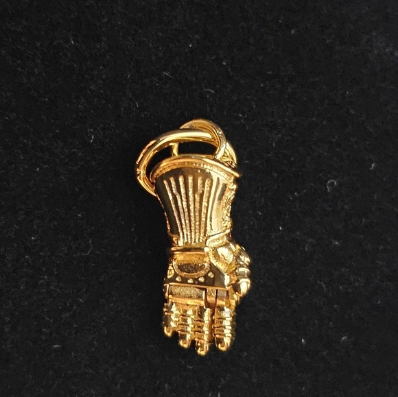 S925 Sterling Silver Infinity Gauntlet Charm - Picture 3 of 4